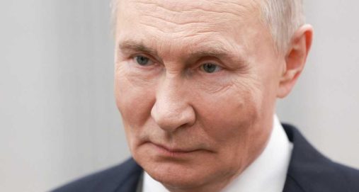 Info Shqip: Putin kërcënon Ukrainën: Tërhiquni ose do ta pushtojmë Donbasin me forcë