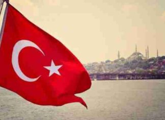 Turqia shqyrton hapjen e kufijve tokësorë me Armeninë në gjashtë muajt e ardhshëm