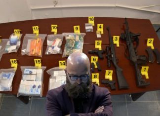 Këto janë armët që u gjetën te Arianit Sllamniku, i arrestuar për veprimtari mjekësore të kundërligjshme