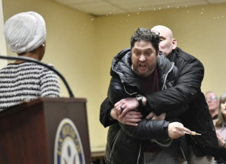 Sulmohet kongresmenja demokrate Ilhan Omar, ndalohet autori