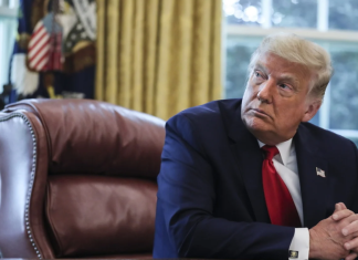 Trump: Një flotë e madhe amerikane po shkon drejt Iranit, do të doja që të mos ndodhte asgjë