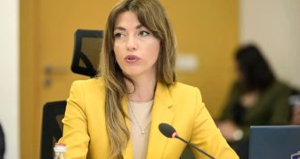 Info Shqip: Albulena Haxhiu pritet të jetë kryetare e Kuvendit të Kosovës
