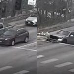 Pamje të frikshme! Momenti kur një gropë ‘gëlltit’ dy makina në një rrugë në SHBA