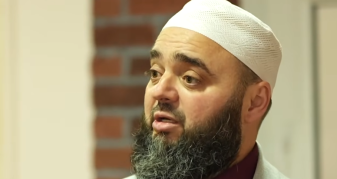 Info Shqip: Mes dhimbjes dhe shpresës, hoxhë Latifaj që u bë sebep për pajtimin e 1 mijë familjeve shqiptare