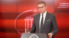 Info Shqip: Mickoski: Ekziston mundësia për anëtarësim të Maqedonisë në BE, por pa të drejtë vote
