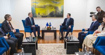 Info Shqip: Orav dhe Kurti bien dakord për rifillim të reformave që çojnë para rrugën evropiane të Kosovës