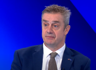 Hargreaves: Sulmi në Banjskë të zbardhet, Radoiçiqi të japë llogari