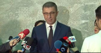 Info Shqip: Ja si e komenton Mickoski konsolidimin e VLEN-it në parti politike