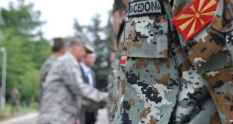 Info Shqip: Së shpejti konkurs për pranimin e 300 ushtarëve të rinj në Armatë! Paralajmërohet rritje e pagave në ushtri