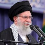 Khamenei përgatit pasardhësin e tij nëse ai vritet, ja kush do të marrë udhëheqjen e Iranit