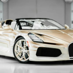 Info Shqip: Bugatti prezanton veturën veçantë “La Perle Rare”