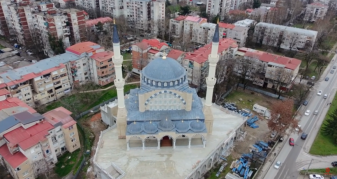 Info Shqip: Nesër hapet xhamia më e madhe në Shkup