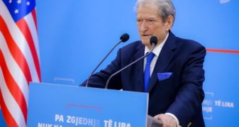 Info Shqip: Berisha: Sot firmosim fundin e Ramës, molotovët në protestë i hedh policia jo Partia Demokratike