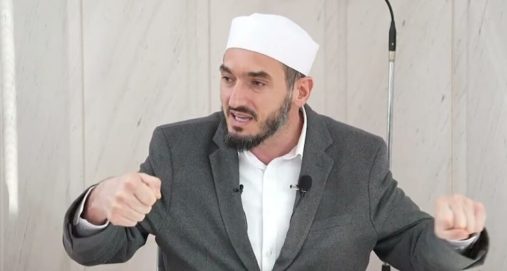 Info Shqip: “Vlon” në BFI, jep dorëheqje imami Bedri Lika