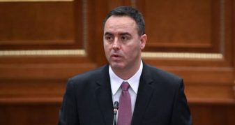 Info Shqip: Konjufca: Një emër nga familja Jashari për president, konsensus automatik në shoqëri