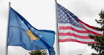 Info Shqip: Kosova ndër vendet më të goditura nga tarifat e reja të Amerikës, Shqipëria preket pak