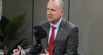 Info Shqip: Arben Taravari: Kemi nënshkruar “Nonpaper” për pjesëmarrje në qeveri, dokumentin e ka Afrim Gashi (VIDEO)