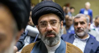 Info Shqip: Udhëheqësi i ri i Iranit kërcënon bazat amerikane: Të mbyllen ose do përballen me sulme!