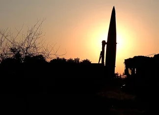 Kush janë 9 vendet që po shtojnë arsenalin bëthamor