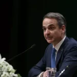 Info Shqip: Greqi, Mitsotakis rrit pagën minimale në 920 euro