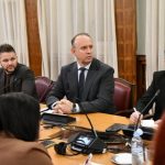 Info Shqip: Gashi për Kostadinovskin: Secili të shohë në “oborrin” e tij