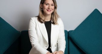 Info Shqip: Shqiptarja që po bën histori në Microsoft, Drena Kusari merr post drejtues