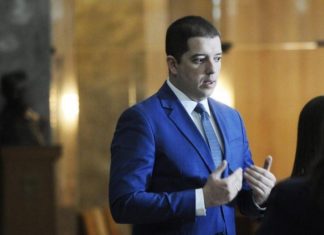 Gjuriq: Serbia po punon fuqishëm kundër ‘regjimit’ të Albin Kurtit