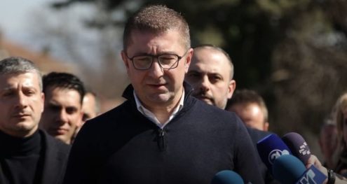 Info Shqip: Mickoski: Prej sot ulet çmimi i naftës dhe benzinës për 3 denarë në pompat e kompanisë OKTA