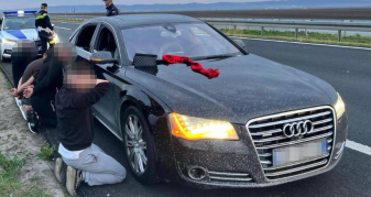 Info Shqip: Arrestohen 4 shtetas të Shqipërisë në Serbi! MPB e Serbisë: Shfaqën simbole të “Shqipërisë së Madhe”