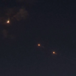 Info Shqip: Raketat iraniane çajnë “Kupolën e Hekurt” të Izraelit