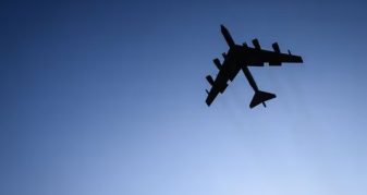 Info Shqip: Spanja mbyll hapësirën ajrore për aeroplanët amerikanë të përfshirë në luftën me Iranin