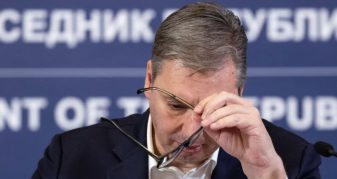 Info Shqip: Vuçiç: Jetojmë në kohë ndryshimesh tektonike, mund të përdoret bomba bërthamore