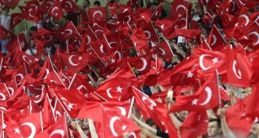 Info Shqip: Federata turke tifozëve të saj: Himni i Kosovës duhet të dëgjohet me respektin më të madh, në këmbë dhe në heshtje