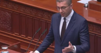 Info Shqip: Mickoski: Askush nuk është kundër gjuhës shqipe, por gjuha maqedonase është zyrtare në gjithë territorin