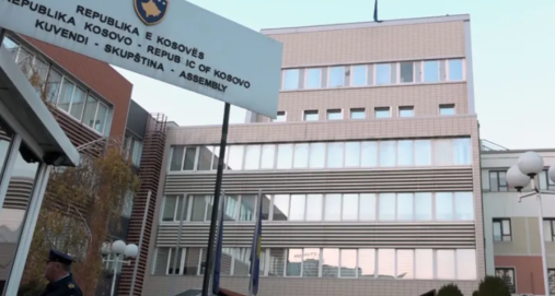 Info Shqip: Deputetët marrin paga pa punuar, kosto mbi 200 mijë euro në mars