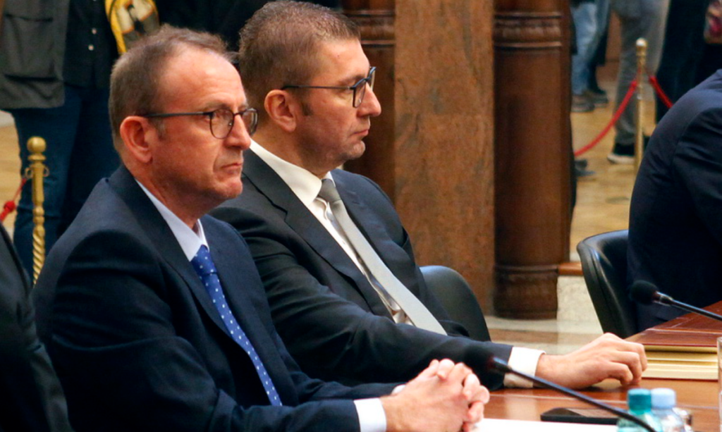 Mickoski: Për t’u vardisur sa më shumë te Ali Ahmeti, Taravari më kritikon mua! Taravari: S’mund të jem kukull në qeveri