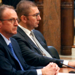 Info Shqip: Mickoski: Për t’u vardisur sa më shumë te Ali Ahmeti, Taravari më kritikon mua! Taravari: S’mund të jem kukull në qeveri