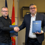 Info Shqip: Rritja e pagave dhe avancimi i të drejtave të të punësuarve: Ministri i Administratës Publike nënshkroi Marrëveshje Kolektive