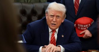 Info Shqip: Trump: Askush nuk mund ta besojë suksesin tonë, 48 udhëheqës iranianë të vdekur në një sulm