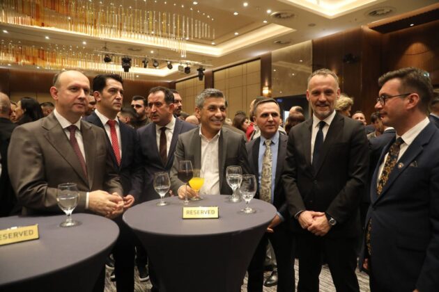  VLEN i një parti   Kasami  Më vjen keq për zotëri Fetain  kemi vlerësuar punën e tij