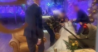 Info Shqip: “Oh Zot, sa turp!” U bë “tapë” në ditën e dasmës, nusja përfundon pa ndjenja në ambulancë