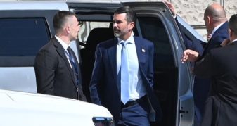 Info Shqip: Çka kërkon vërtet djali i Donald Trump në Banjallukë në “oborrin” e Dodikut? (VIDEO)