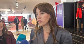 Info Shqip: Haxhiu: E kam ofruar pozitën e kryeparlamentares që të shmangen zgjedhjet