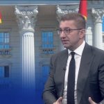 Info Shqip: Mickoski paralajmëron ndryshime në Qeveri, ja kur pritet rikonstruimi?