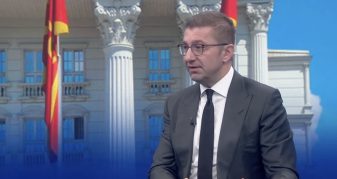 Info Shqip: Mickoski paralajmëron ndryshime në Qeveri, ja kur pritet rikonstruimi?