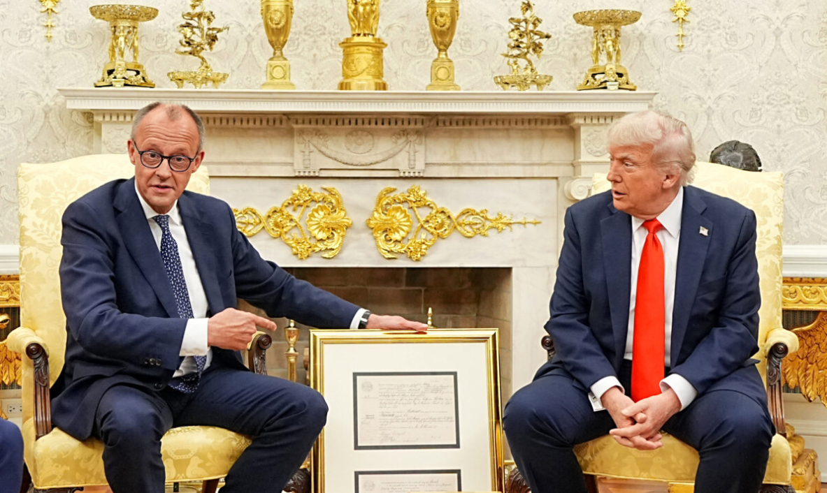 Merz tha se Irani po e poshtëron SHBA në  Trump shqyrton reduktimin e pranisë ushtarake në Gjermani