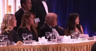 Info Shqip: Momenti kur Trump dhe Zonja e Parë largohen nga darka pas të shtënave (VIDEO)