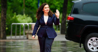 Info Shqip: Ish-presidentja, Vjosa Osmani me paga, mëditje dhe prona në Australi, kjo është pasuria e saj