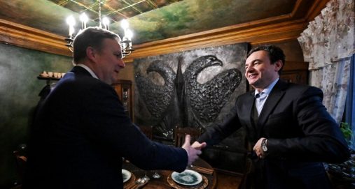 Info Shqip: Kurti mbrëmë takoi Sorensenin, çka biseduan?