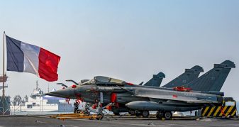 Info Shqip: Rusia paralajmëron Evropën: Vendet që pranojnë bombardues francezë do të sulmohen